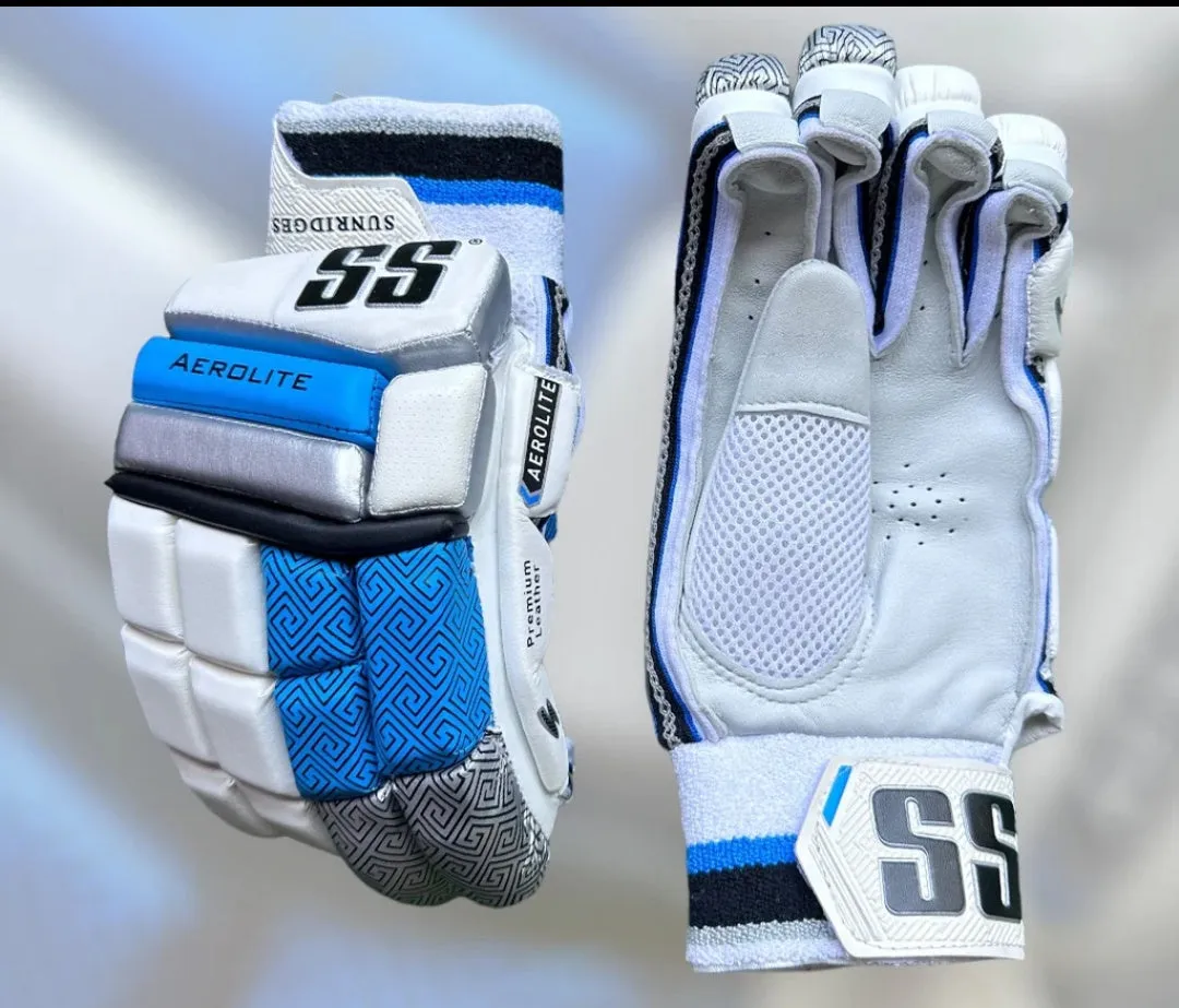 SS Aerolite Cricket Batting Gloves